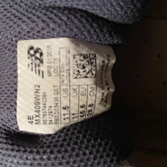 New Balance White Men’s 11.5 - Picture 8 of 8